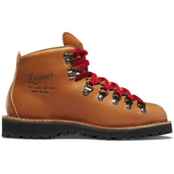 Danner | Women's Mountain Light Cascade Boots | Online Sale